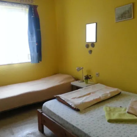 Ecer Pansiyon Kuşadası Exterior photo
